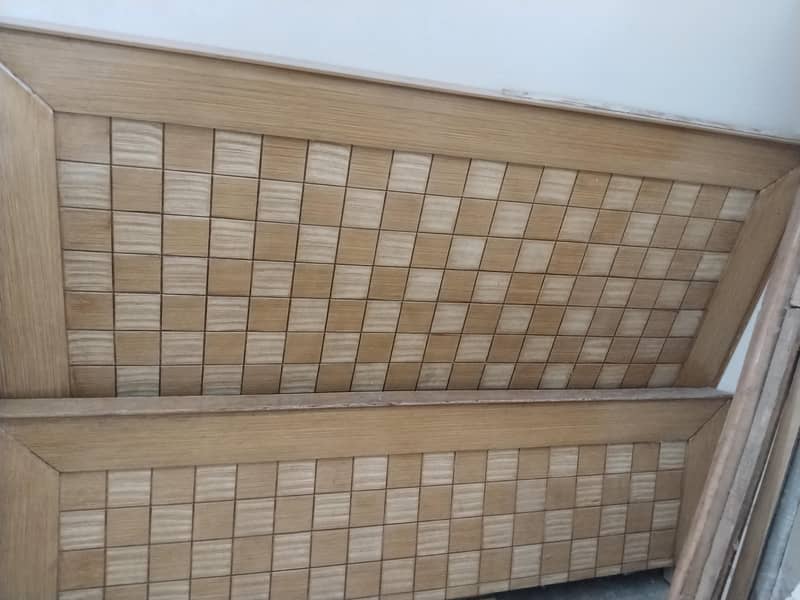 Queen Bed 1