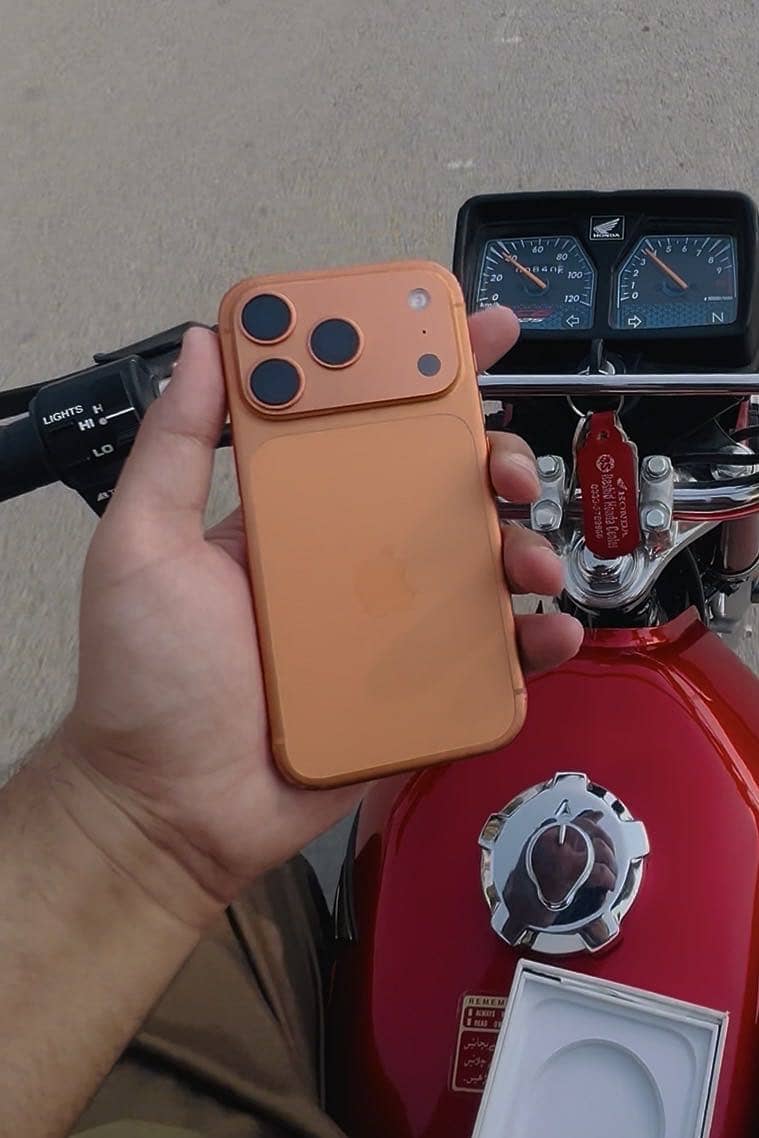 Apple iPhone 17 Pro 0