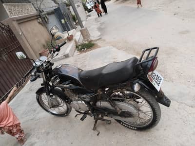 Suzuki GS 150