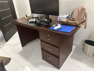 Office table for sale