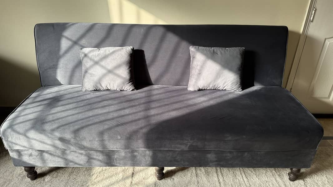 Sofa cumbed 1
