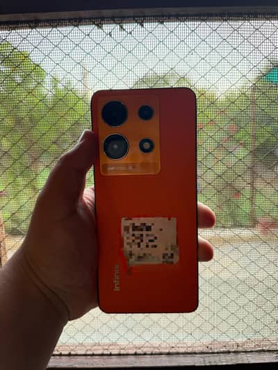 Infinix Note 30