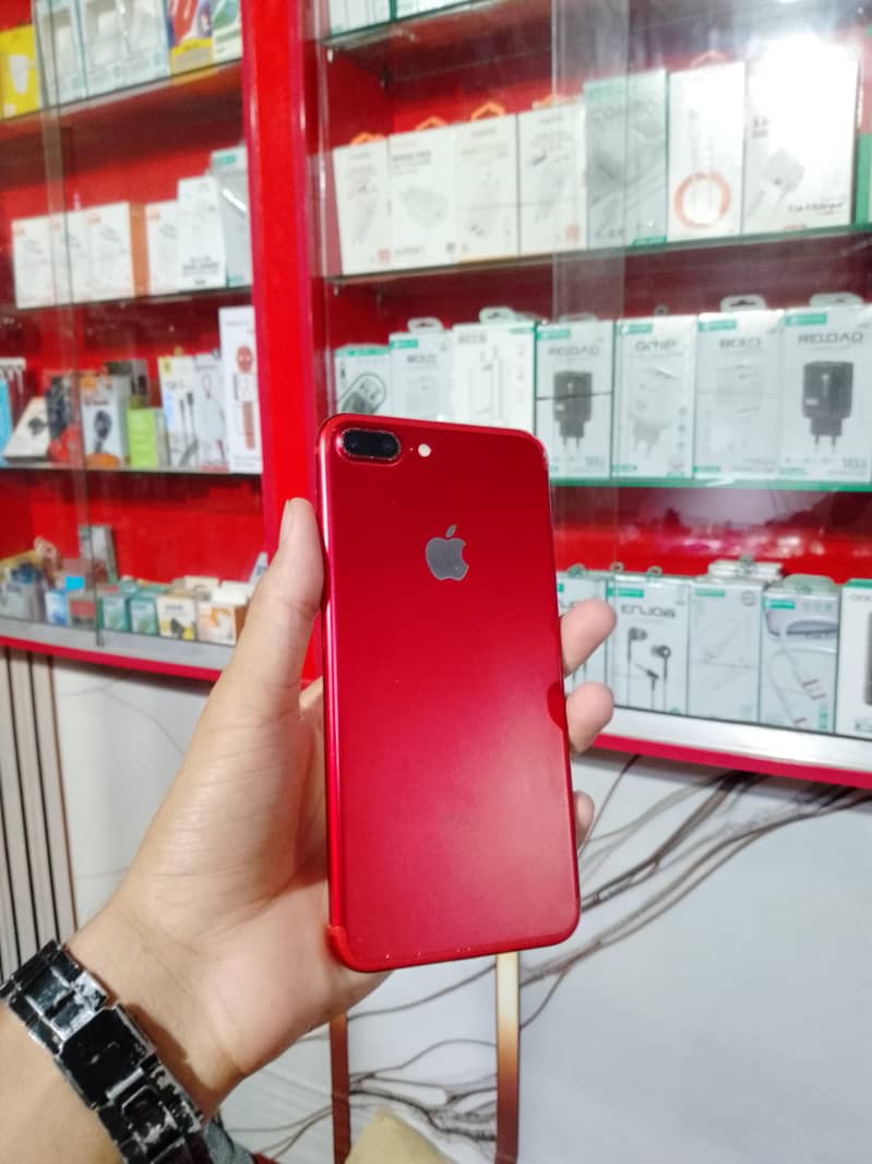 Apple iPhone 7 Plus 0
