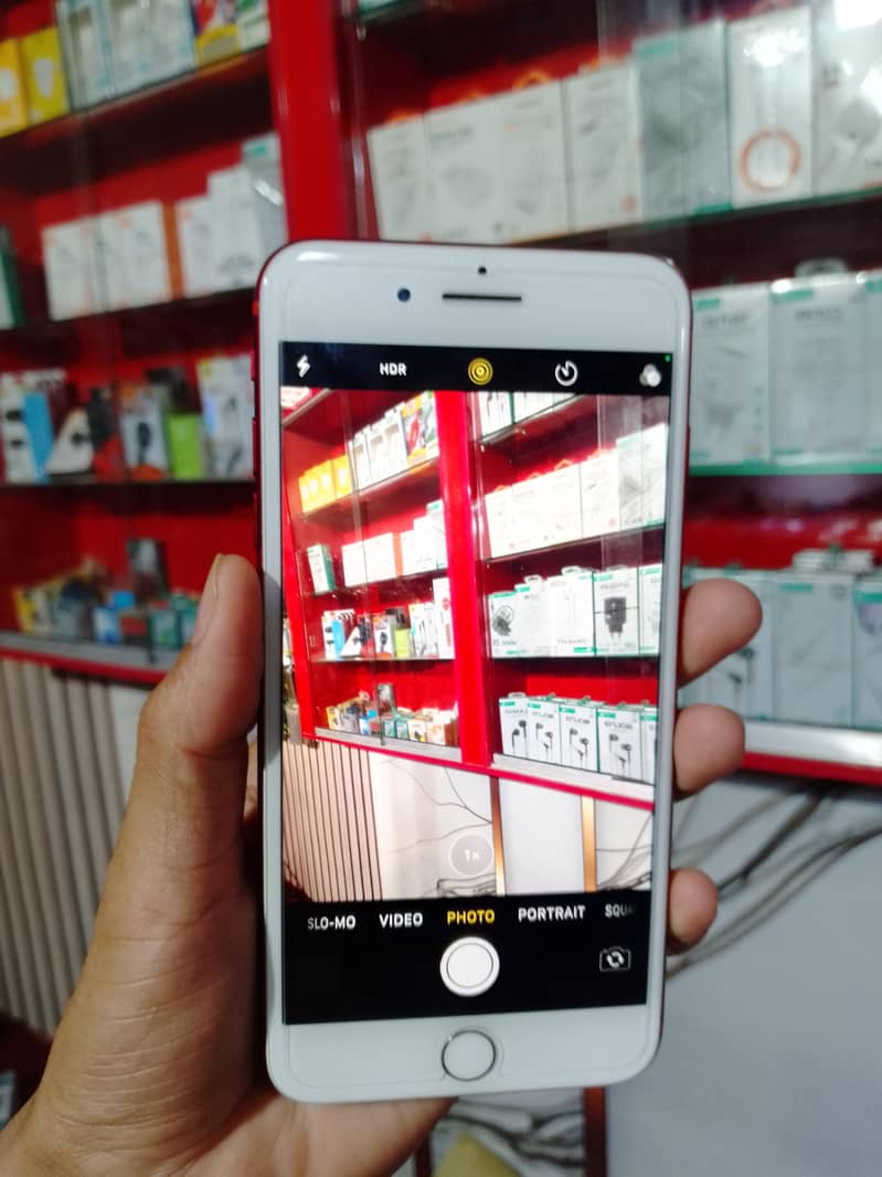 Apple iPhone 7 Plus 2