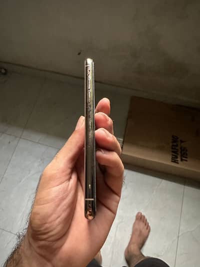 Apple iPhone XS