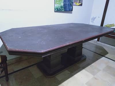 8 persons table