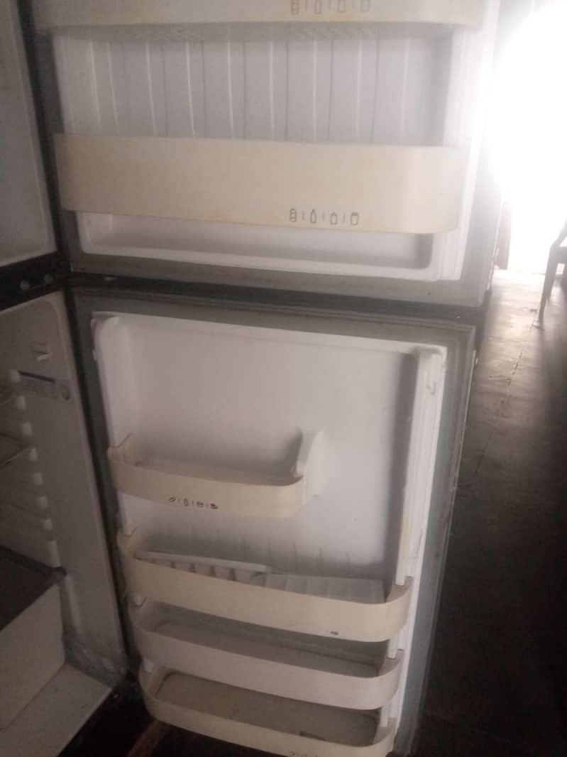 Orient Fridge 2
