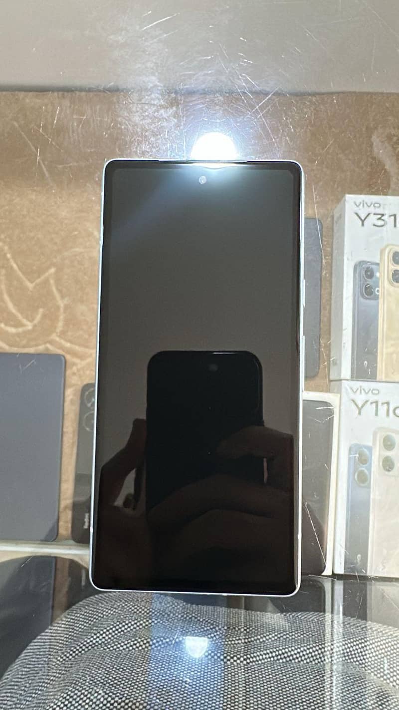 Google Pixel 7a 5
