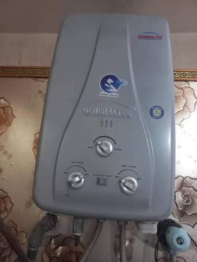 Geyser new hai just 2 months use howa haii total new hai
