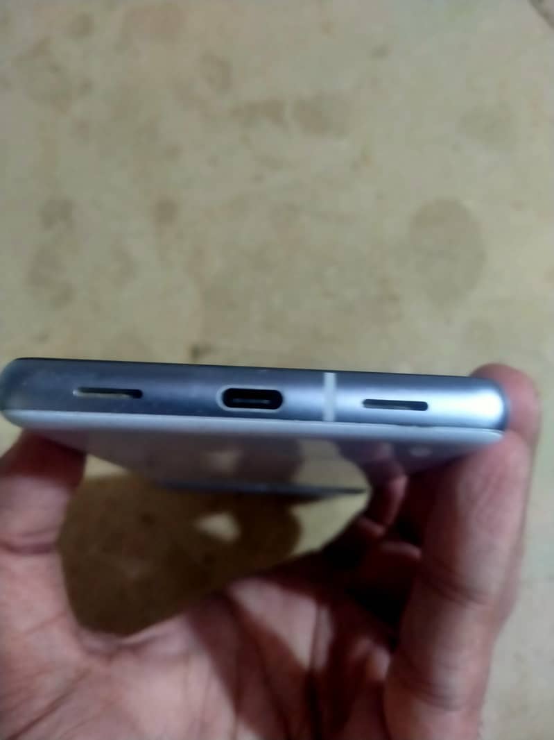 Google Pixel 7a 3