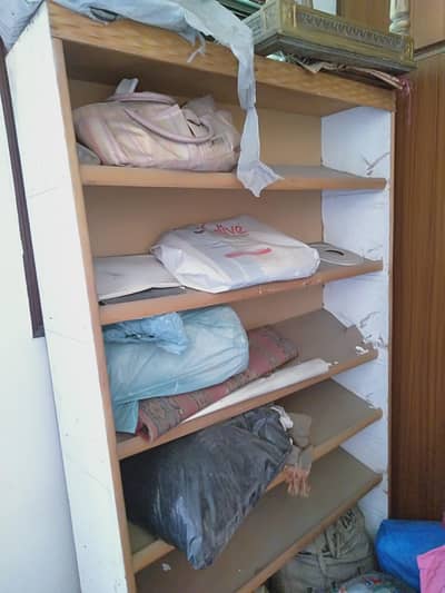02 shoe racks