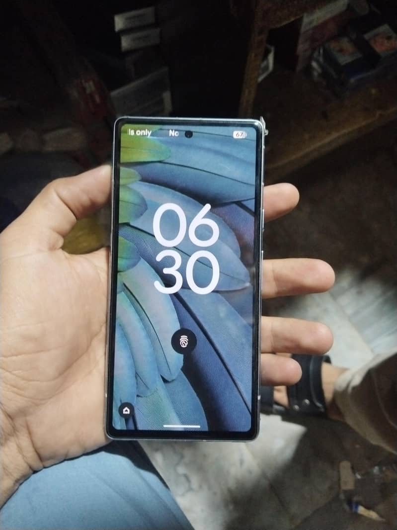 Google Pixel 7a 5