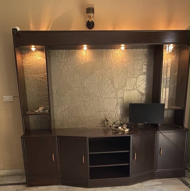 Wall unit 0
