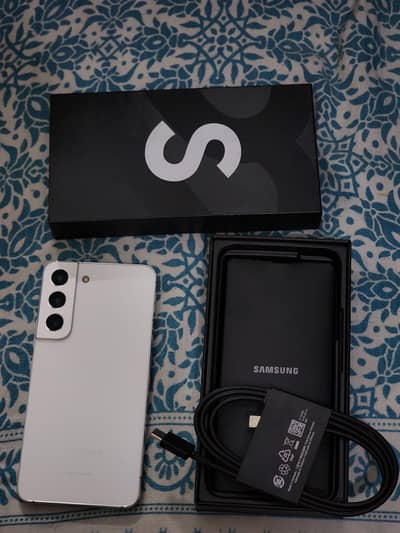 Samsung Galaxy S22 PTA Approved (original phone with box not kit)