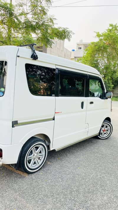 Nissan Clipper 2020