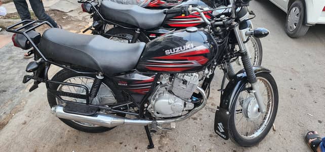 SUZUKI GS-150 2026 MODEL SLIGHTLY USE WITH JUMBO PACKAGE