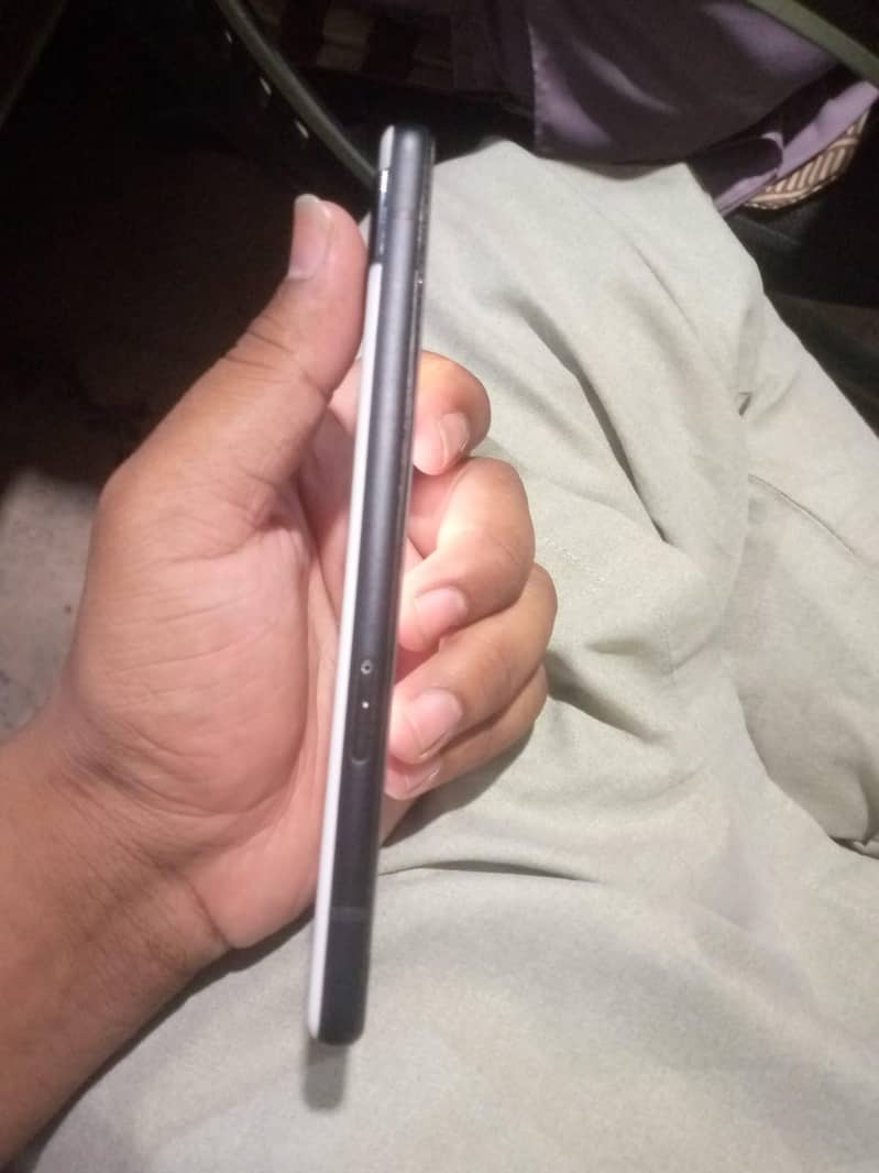 Google Pixel 6a 1