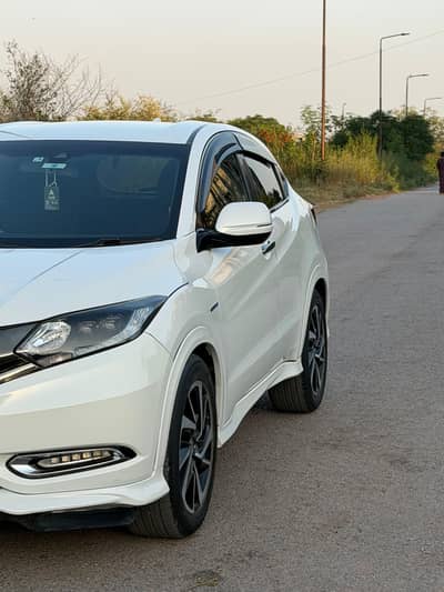 Honda Vezel RS Model 2017 import 2020