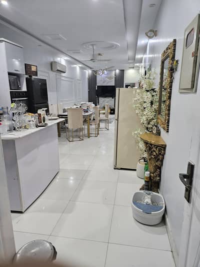 8 Bedrooms DD 2ndfloor + Penthouse + Roof