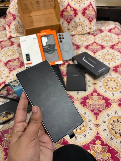 Samsung Mobile S25 Ultra Brand New 512Gb Officially PTA Approved.