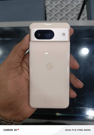 Google Pixel 8 Official