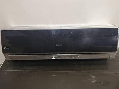 G10 model Gree inverter good condition