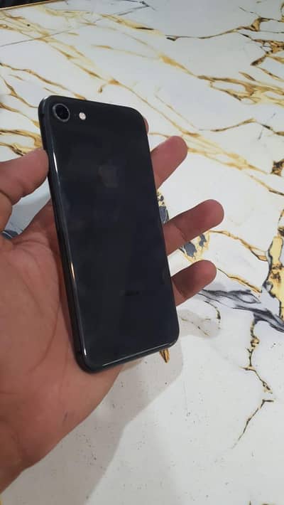 Apple iPhone 8