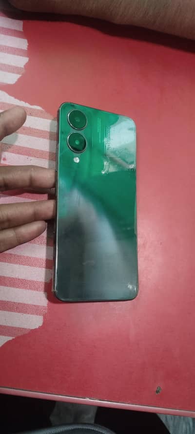 Vivo Y17s Smartphone With Box Charger 4/128 Officially Pta Approved. . .