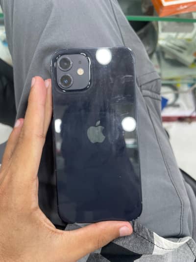Apple iPhone 12