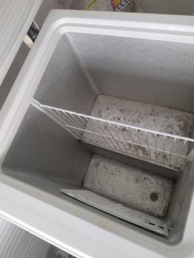 freezer for sale location mansehra lari adda
