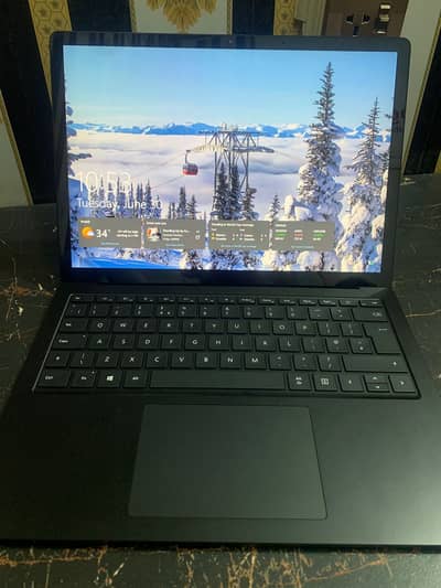 Microsoft Surface |Laptop3 i5 10th Gen 8/256| Excellent New Condition