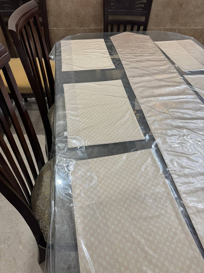 Dining table 4