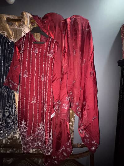  Bridal / Formal Dresses Available