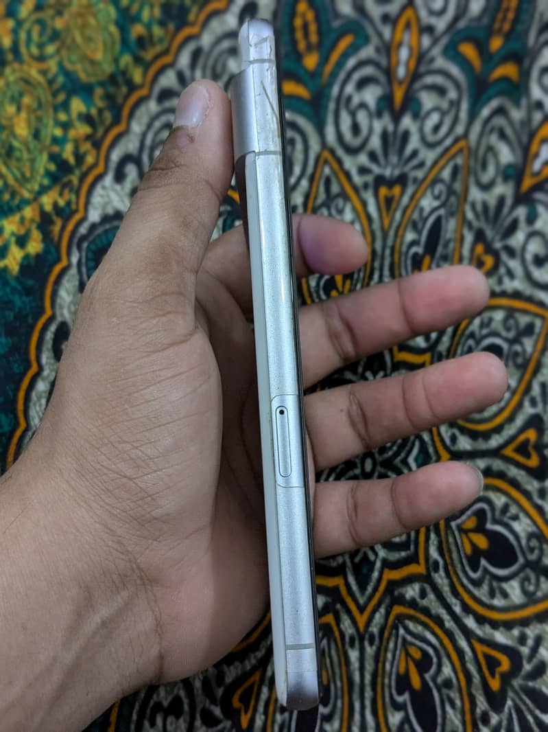 Google Pixel 7 3