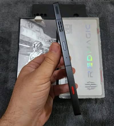 red magic 8s pro 16 GB RAM 512 GB memory 0326/6773/255