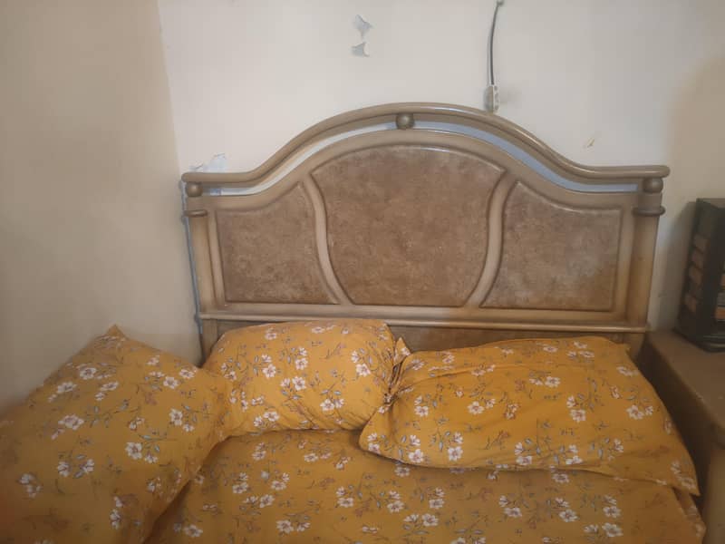Single bed used 0