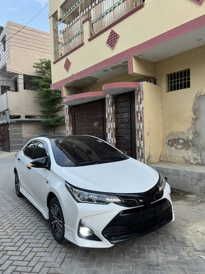 Toyota Corolla Altis 2021