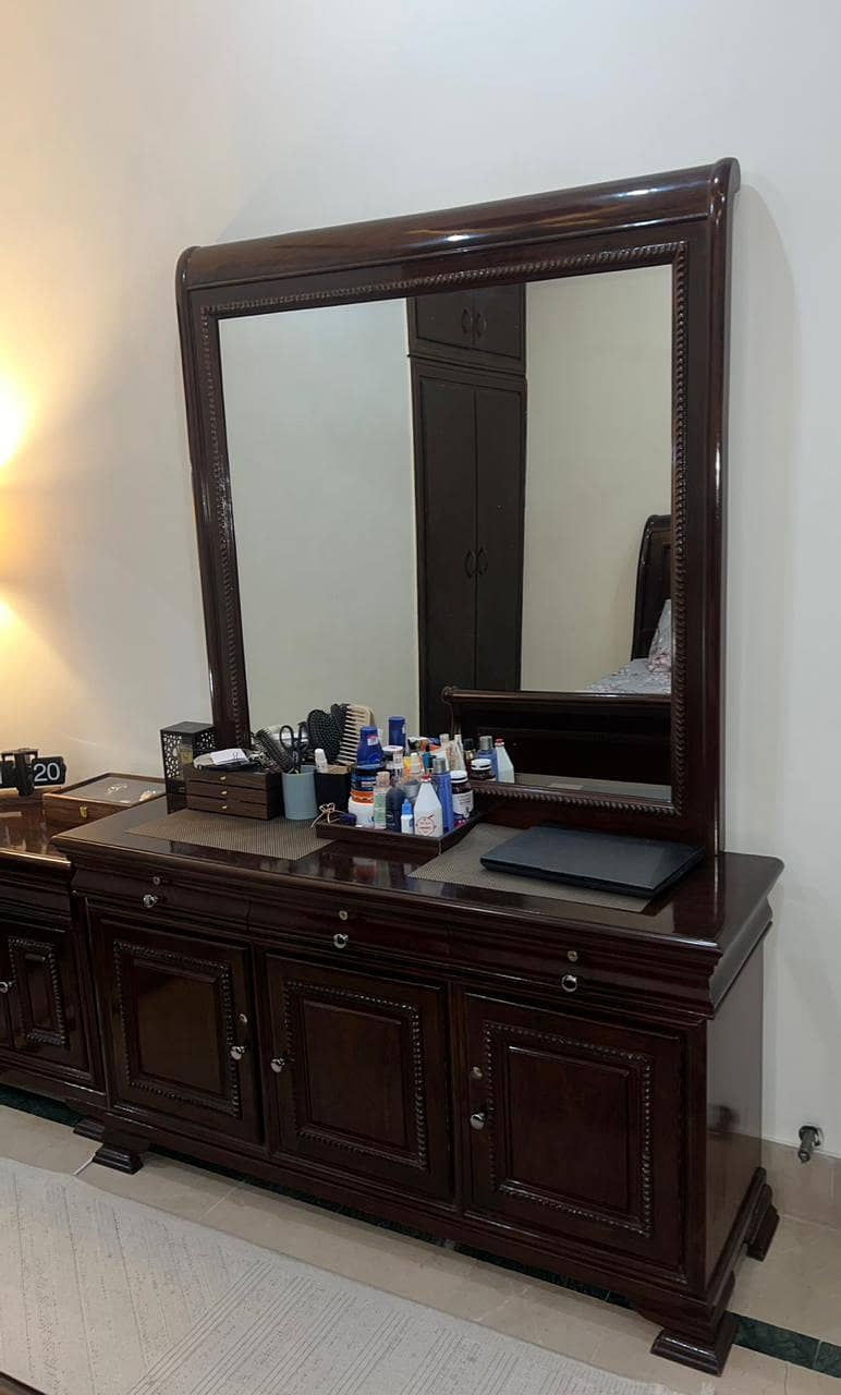 double bed side table  dressing table 3