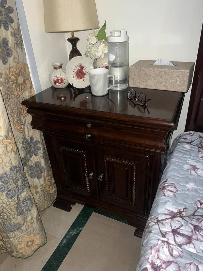 double bed side table  dressing table 6