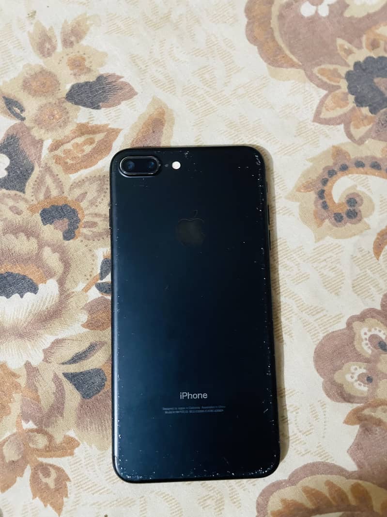 Apple iPhone 7 Plus 1