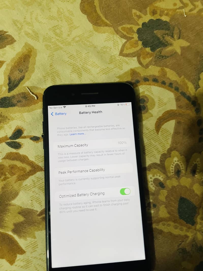 Apple iPhone 7 Plus 4