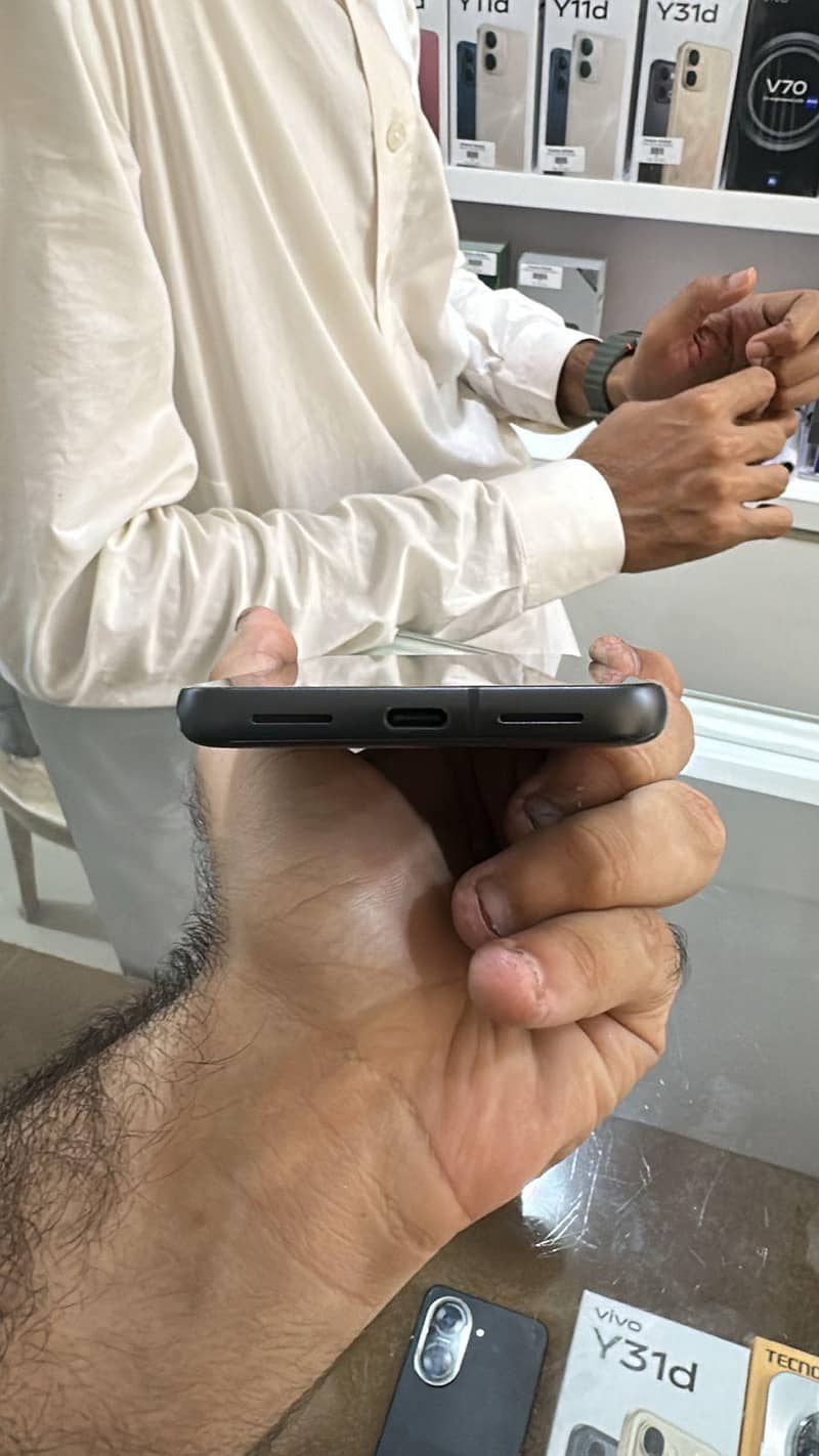 Google Pixel 8 1