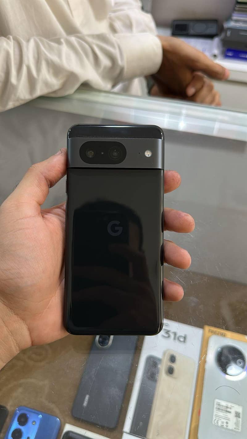 Google Pixel 8 3