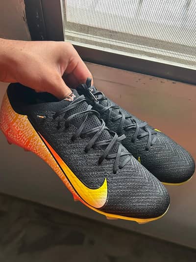 Nike XVI Elite x Vini jr