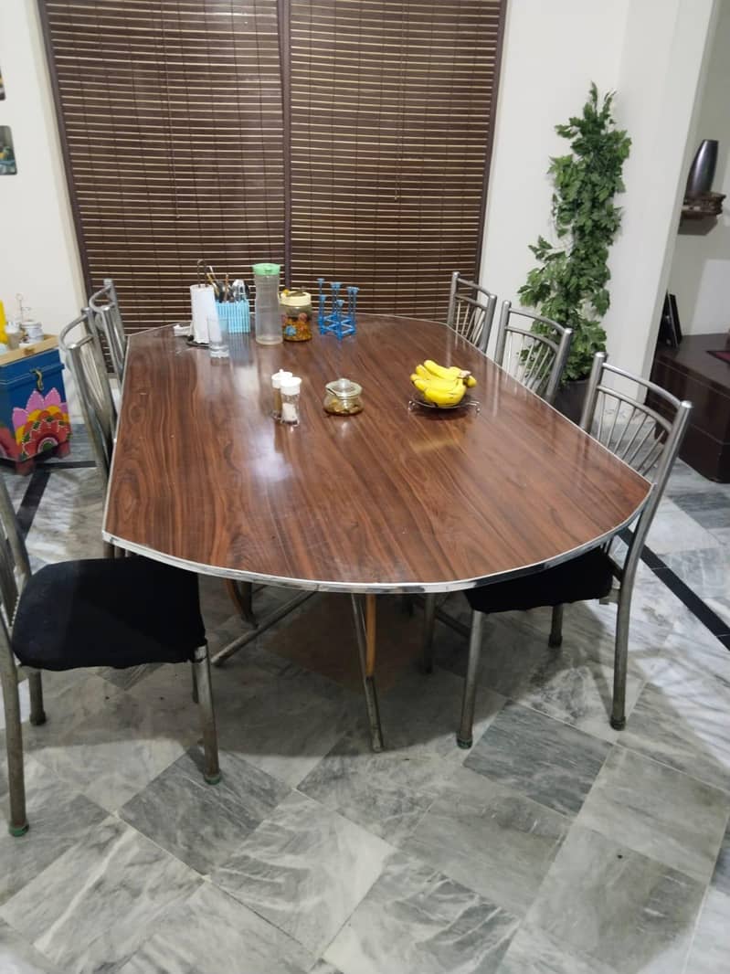 Dining Table 6 seaters 0