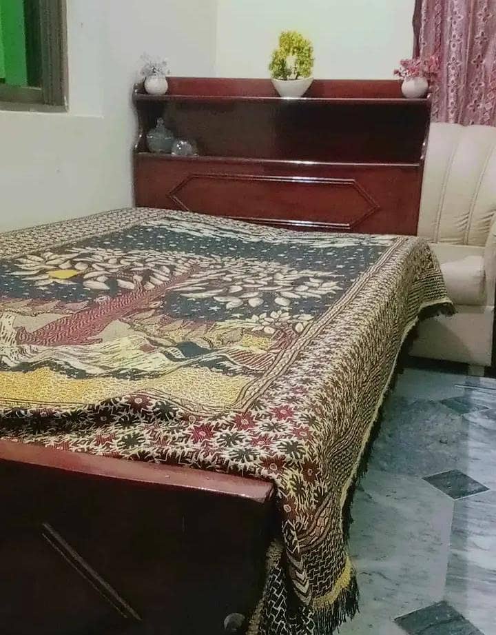 Single Bed 0