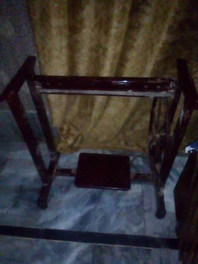 sewing machine Ka paidan  bilkul new condition ma ha rs . 4500