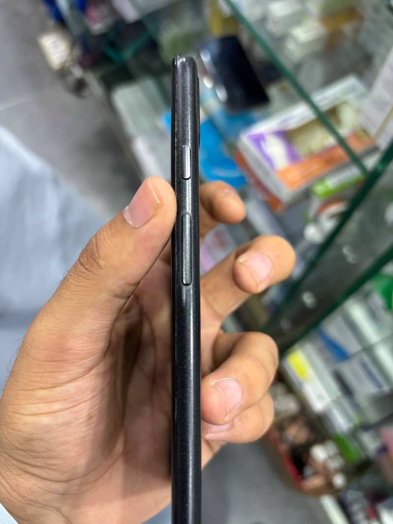 Google Pixel 5 4