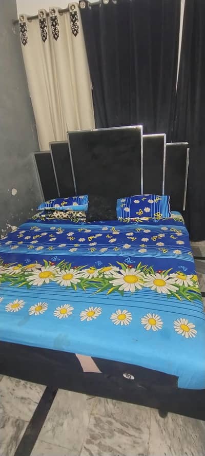 Modern Luxury Bedroom Set – Complete Package | Excellent Condition