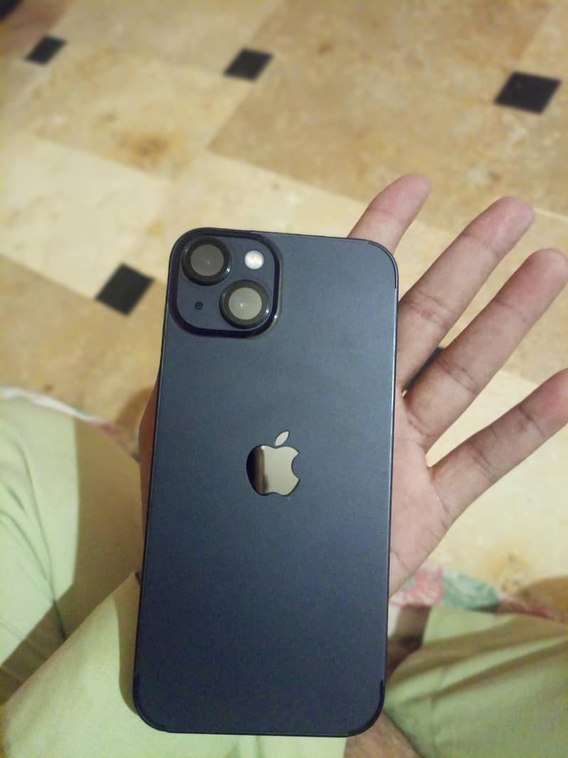 Apple iPhone 13 6
